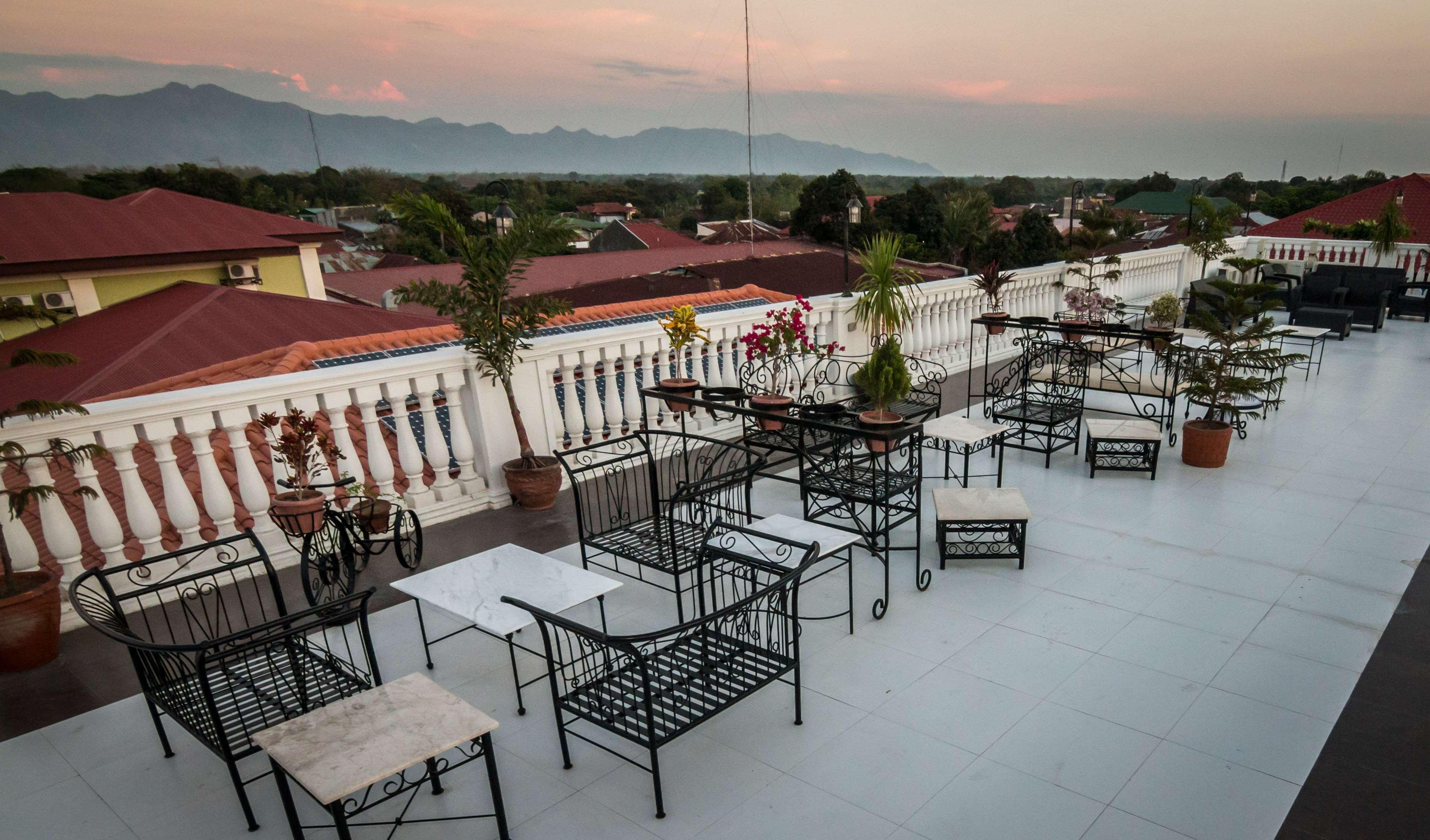 Hotel Luna Виган Экстерьер фото