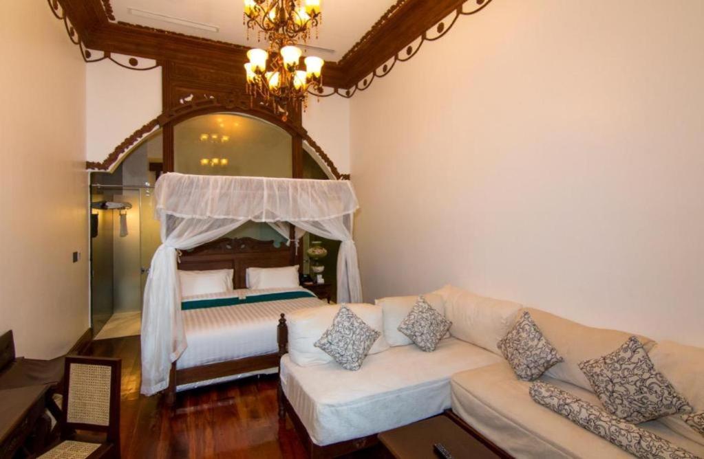 Hotel Luna Виган Экстерьер фото